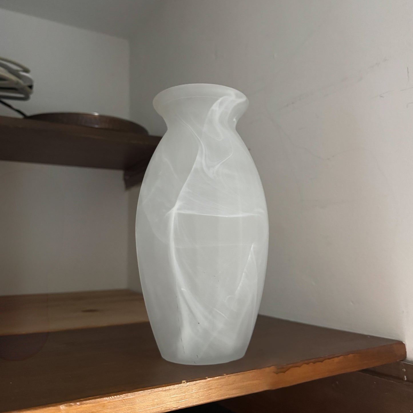 Vintage 1970s Frosted Swirl Glass Vase – Mid-Century Modern Minimalism