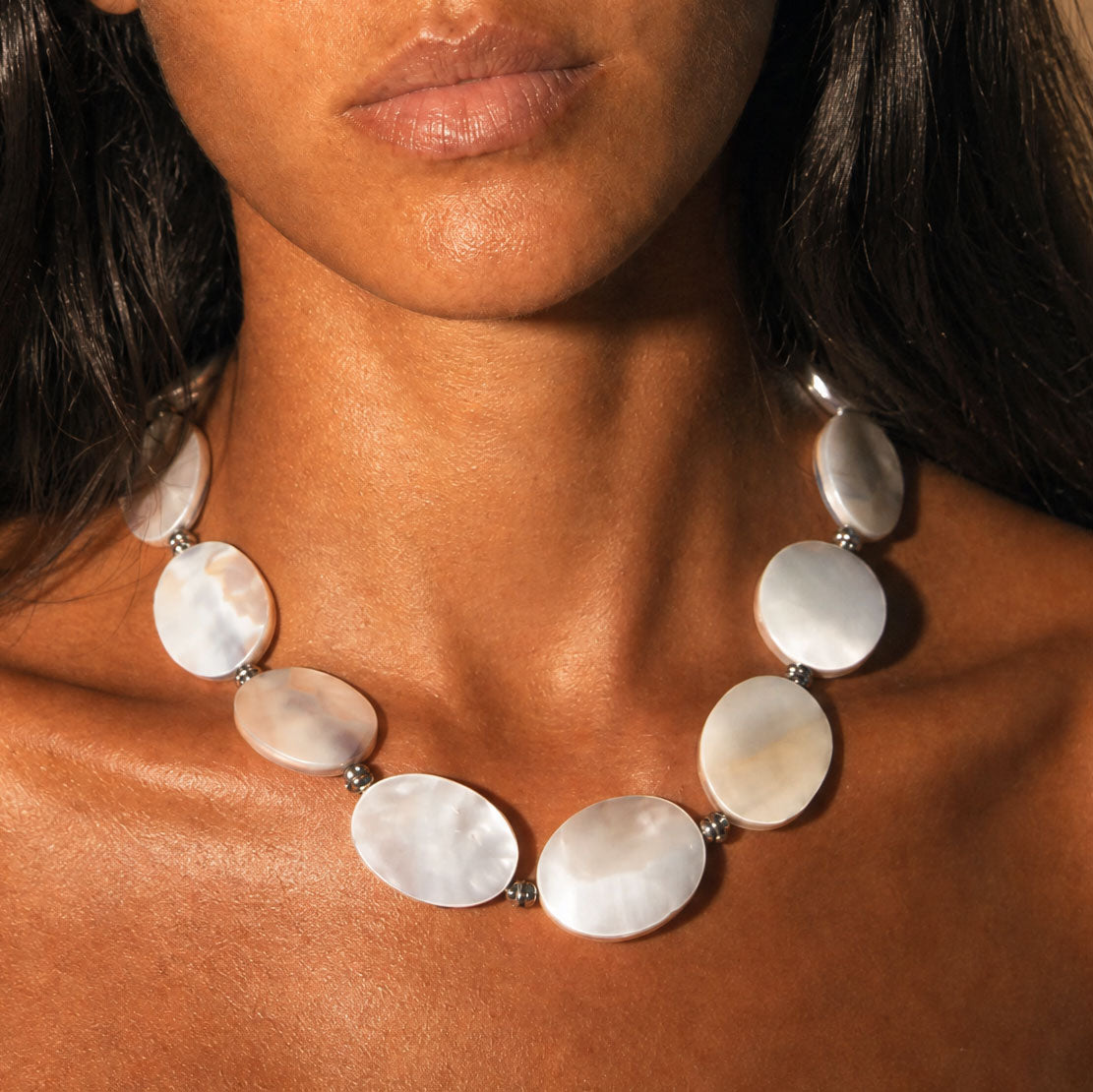 SAÉA Rare Mother-of-Pearl Chunky Collar Necklace 16" — One of One, Vintage