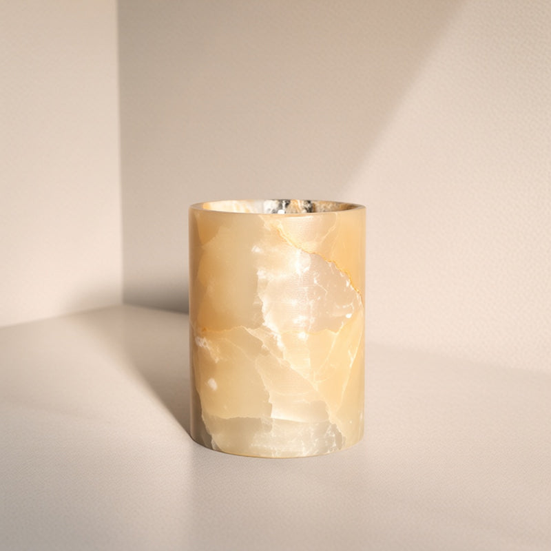 Honey, amber & charcoal | SAÉA Flat Onyx Vessel