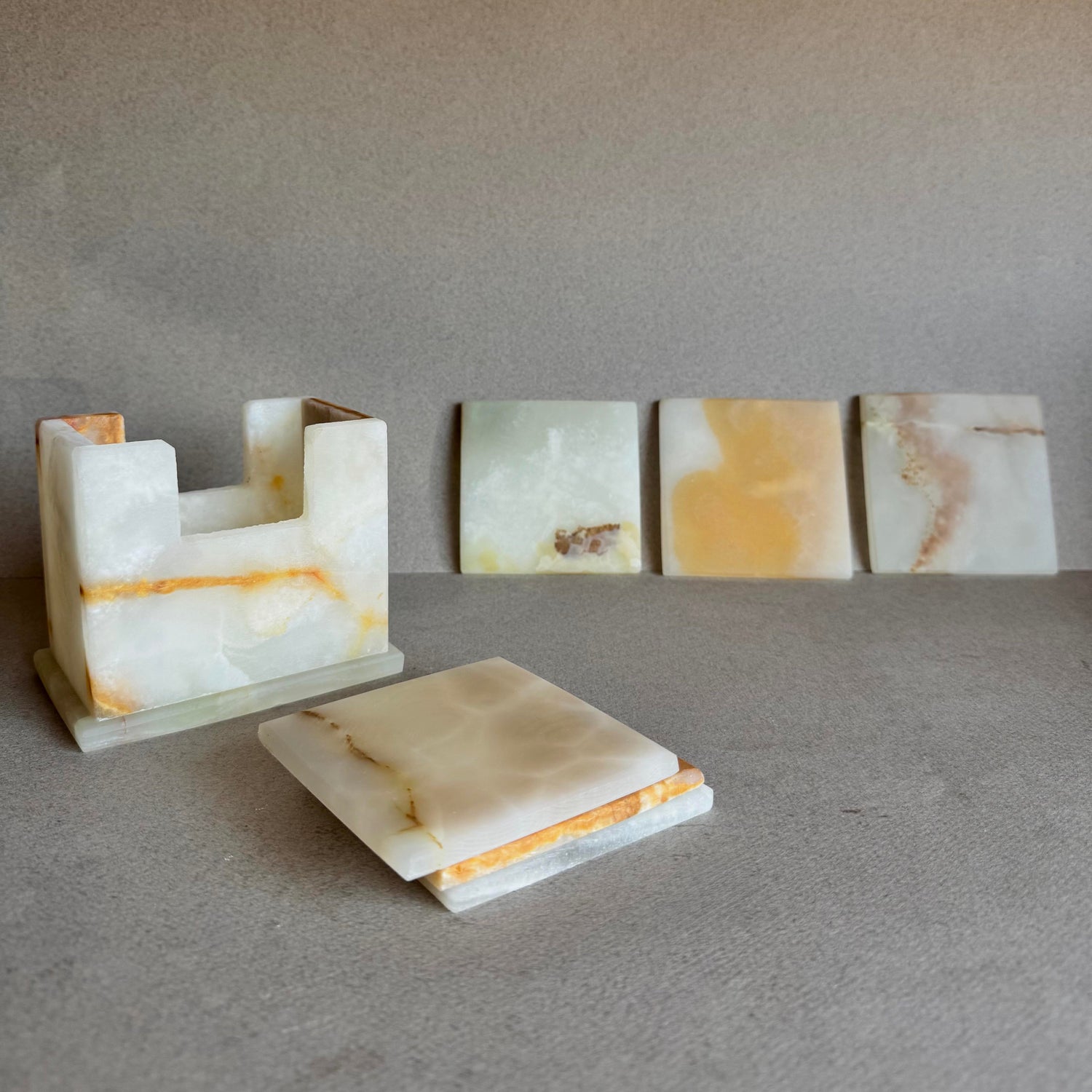 SAÉA Coaster Set in Onyx | Hand-carved from Natural Stone