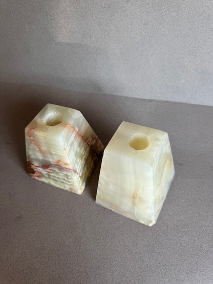 Close-up of translucent amber green onyx stone with marbled veining

