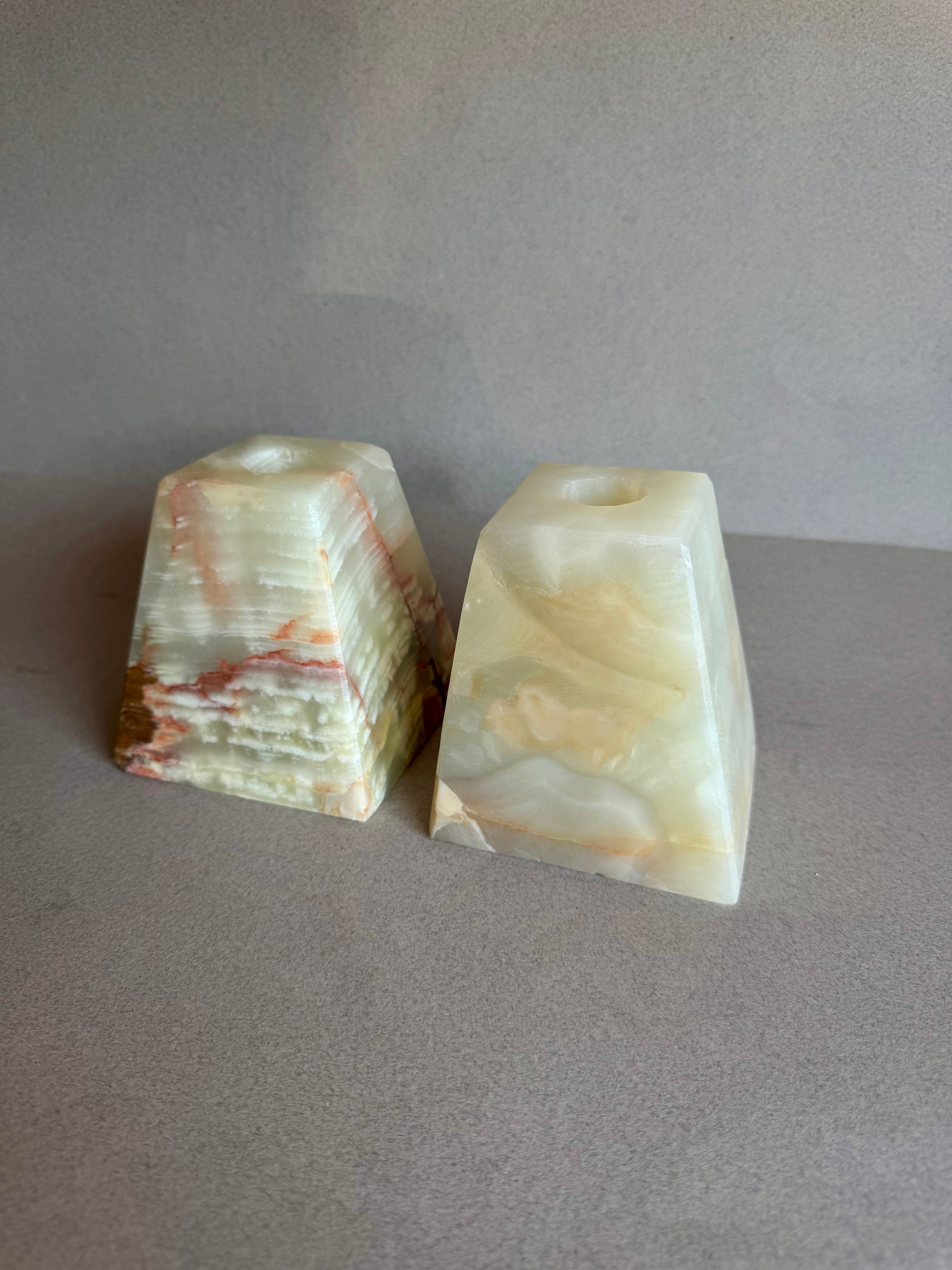Artisan-carved onyx taper holders from Balochistan with matte finish

