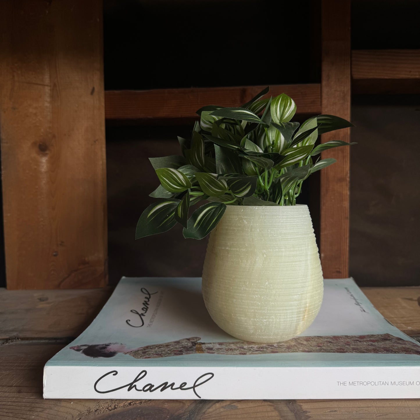 Moss, bone, and ash | SAÉA Curved Onyx Vessel