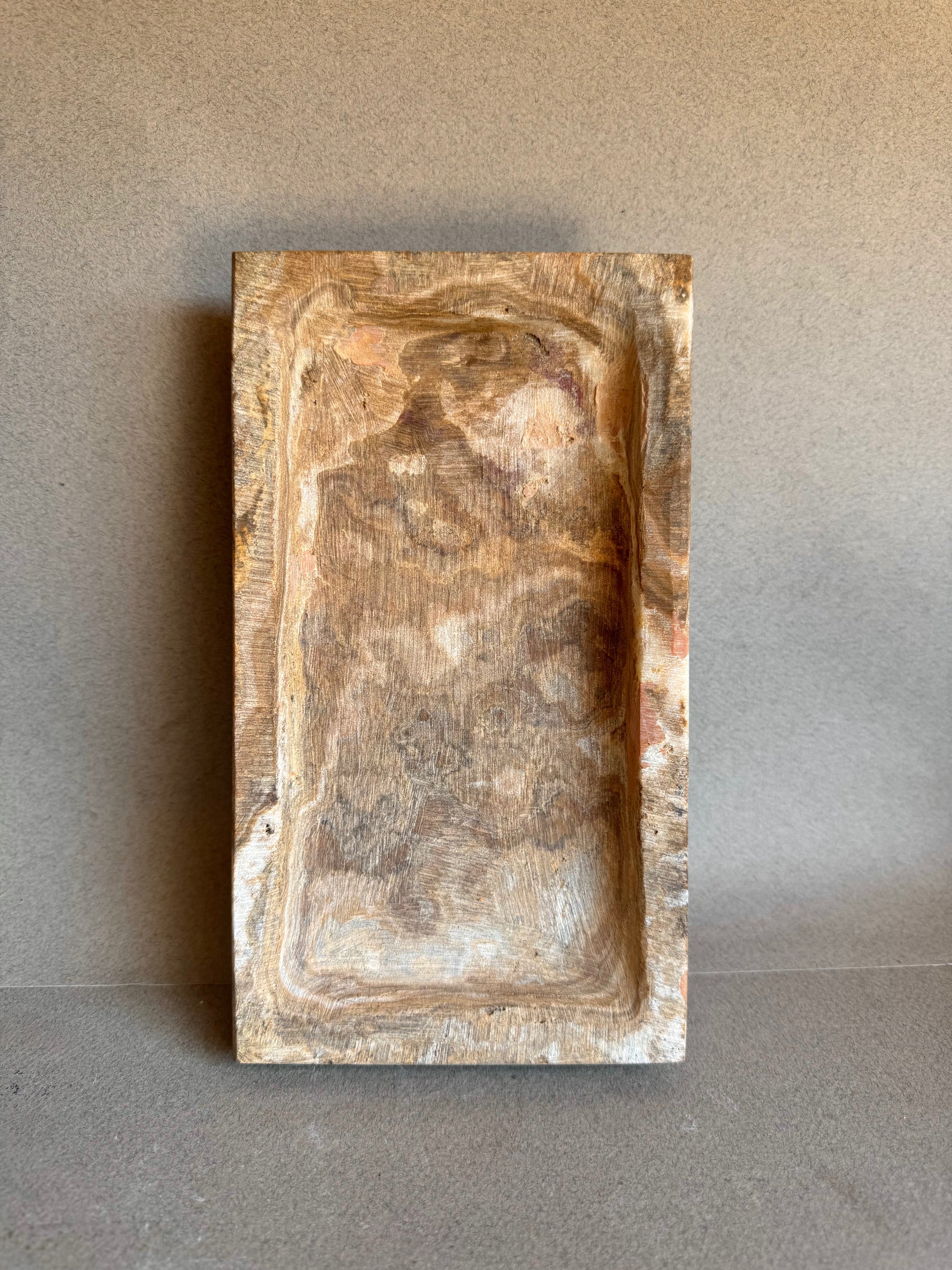 SAÉA catchall tray showing marbled veining in top-down view