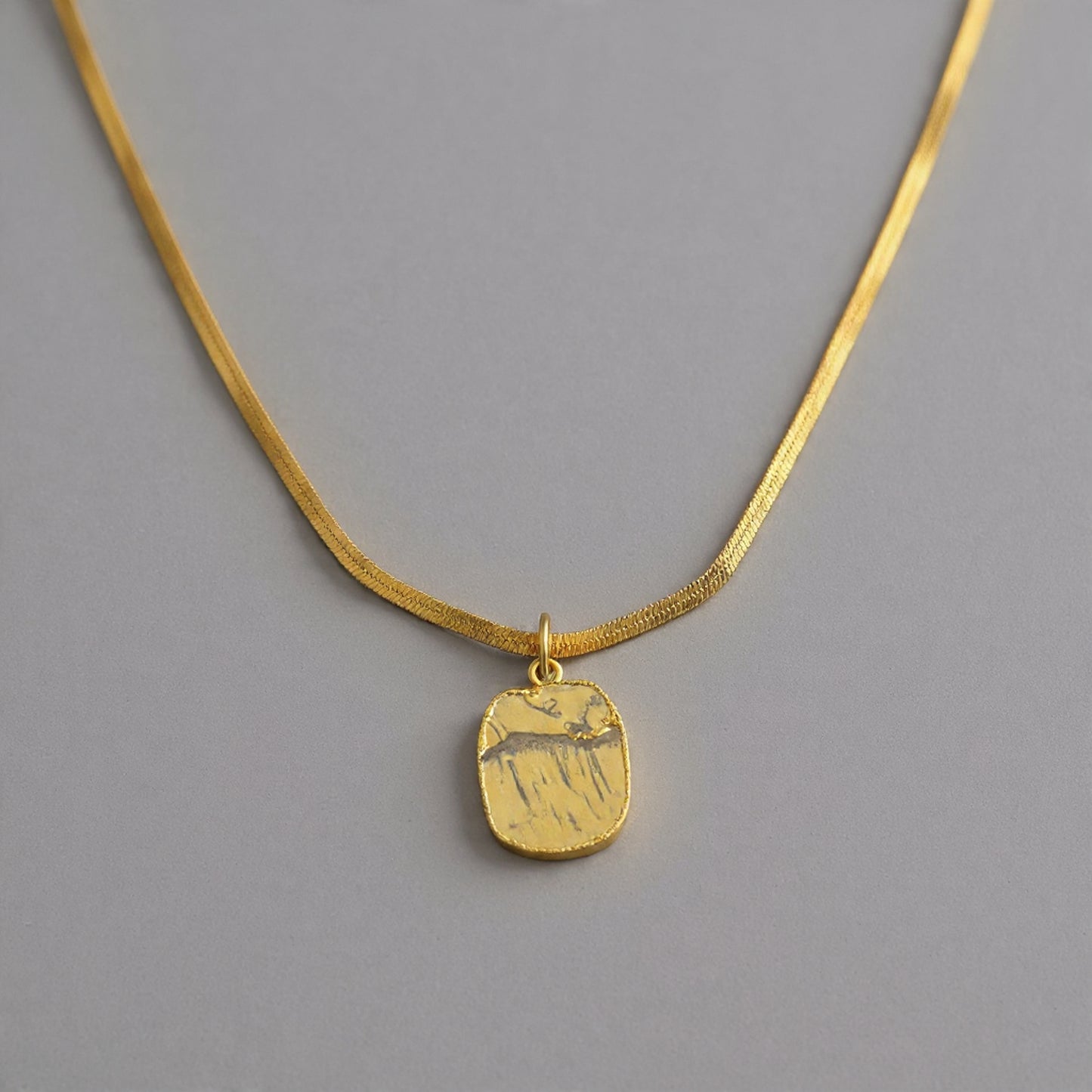 SAÉA Tiger's Eye Herringbone Choker in 18K Gold